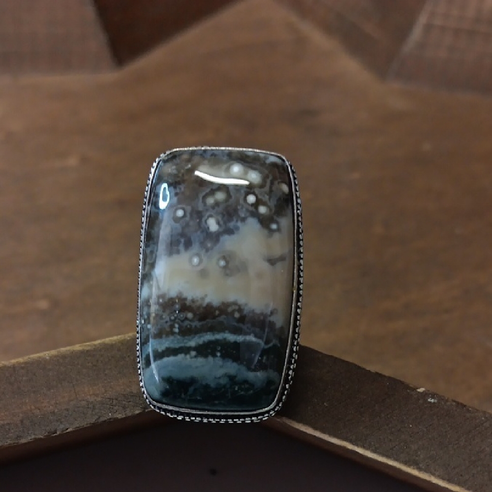Elegant Silver and Brown Stone Ring